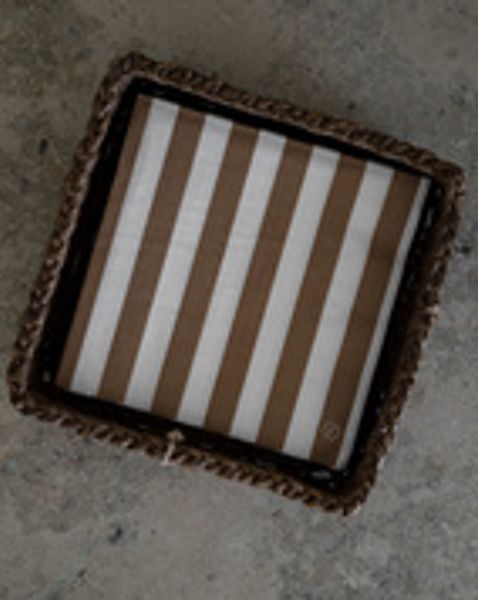 Hovedbilde Korg 20x20x6,5 mörkbrun/ Ernst