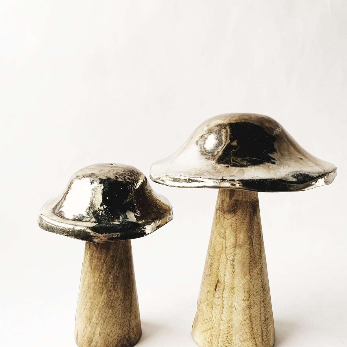 Tresopp med gylden hatt h 17cm. Trend Design