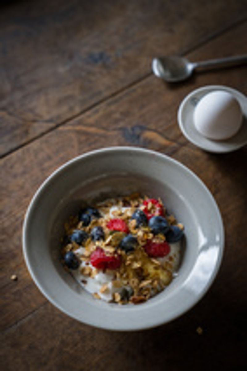 Skål porslin d16,5 h5,5 vanilj/ Ernst