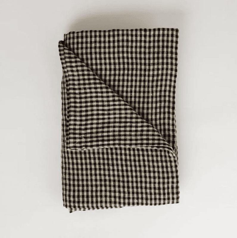 Vipa linen tablecloth 150x300/ Olsson & Jensen