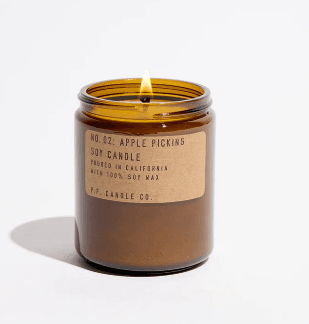 Hovedbilde P.F Candle Apple Picking – Standard Candle