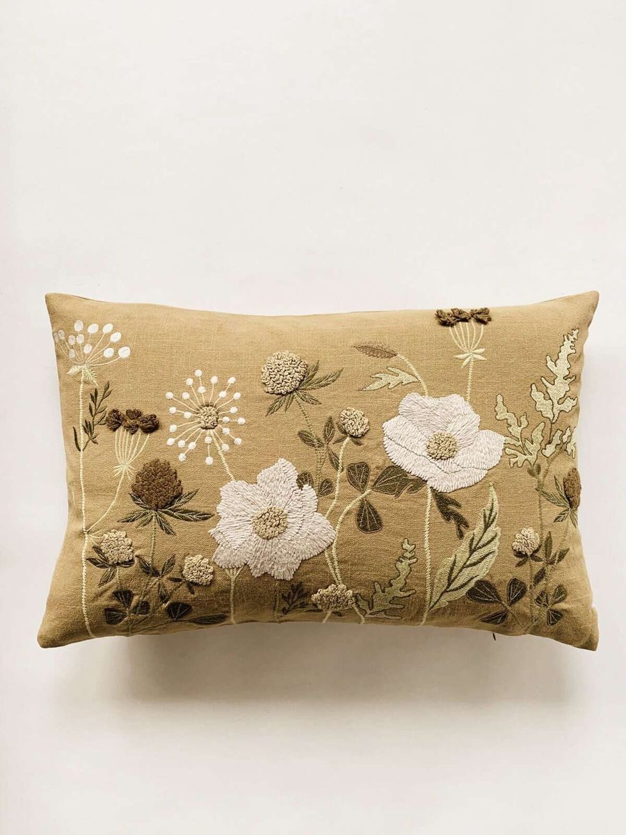 Putetrekk broderi 40×60 cm eng sennep/ trend